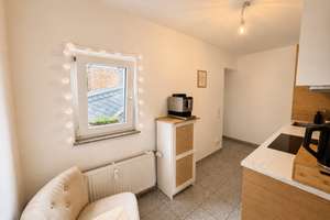 Kapitalanlage mit Charme – Individuelle 2-Zi-Dachgeschosswohnung (2003) in Köln-Sülz – Die vollständige Adresse der Immobilie erhältst du vom Anbieter., 50937 Sülz, Köln – Vorschaubild 9