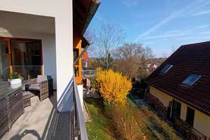 Gepflegtes, lichtdurchflutetes EFH in begehrter Lage – Die vollständige Adresse der Immobilie erhältst du vom Anbieter., 97318 Kitzingen – Vorschaubild 2