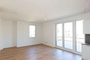Exklusive Penthouse-Wohnung mit Einbauküche und großzügiger Dachterrasse