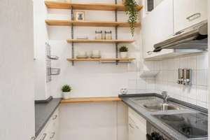 Lebendig wohnen in Regensburg: 2-Zimmer-Wohnung mit Balkon – Furtmayrstraße 8, 93053 Kasernenviertel, Regensburg – Vorschaubild 4