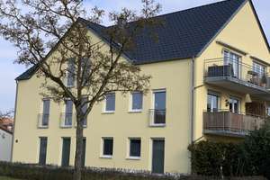 Traumhafte, neuwertige  3-Zi–Wohnung mit Balkon und Einbauküche in Ingolstadt-Gerolfing  – Bussardstrasse 6, 85049 West, Ingolstadt – Vorschaubild 2