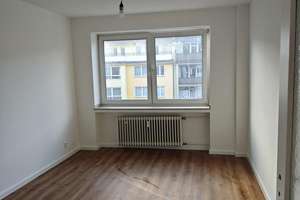 Komplett renovierte 2-Zimmer-Wohnung mit Balkon in zentraler Lage von Düsseldorf