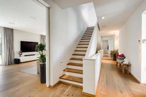 Rarität: Luxuriöse Bauhaus-Villa im besten München-Obermenzing – Die vollständige Adresse der Immobilie erhältst du vom Anbieter., 81247 Obermenzing, München – Vorschaubild 2