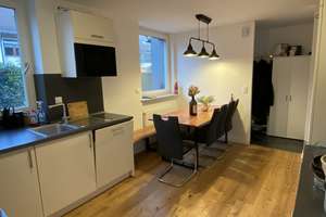 Wunderschönes WG-Zimmer (14m²) in neu saniertem Reihenhaus, 6er WG, ruhig+hell – Paul-Klee-strasse 48, 81477 Solln, München – Vorschaubild 2