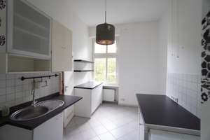 Schöne Wohnung in attraktiver Stadtvilla * Stuck * EBK* Balkon – Manteuffelstraße 8, 12203 Lichterfelde, Berlin – Vorschaubild 10