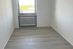 Großzügige 4,5-Zimmer-Wohnung in attraktiver Lage – Reutlingen (Kreis) – Vorschaubild 23