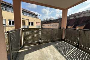 Nähe Dult, gepflegte 3-Zimmer Wohnung  – Die vollständige Adresse der Immobilie erhältst du vom Anbieter., 86152 Jakoberstadt-Süd, Augsburg – Vorschaubild 2