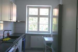 Freundliche 4-Raum-Wohnung mit EBK und Blick ins Grüne in Stadtfeld-Ost erwartet Sie! – Schleiermacherstr. 9, 39108 Stadtfeld Ost, Magdeburg – Vorschaubild 2