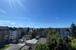 Großzügig geschnittene und leerstehende 3-Zimmer-Dachgeschosswohnung in urbaner Bilker Wohnlage! – Die vollständige Adresse der Immobilie erhältst du vom Anbieter., 40223 Bilk, Düsseldorf – Vorschaubild 28
