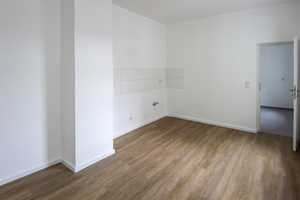 Frisch Renovierte 3 - Raumwohnung in Schönebeck – Salzlandkreis – Vorschaubild 4