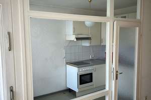 Kudamm   1  -Zimmer-Wohnung mit Schlafnische und Balkon – Georg-Wilhelm-Straße 12, 10711 Halensee, Berlin – Vorschaubild 3