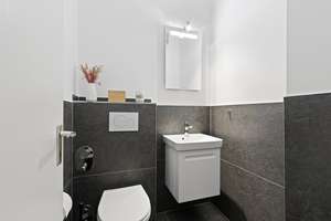 Stilvoll & gemütlich: 4-Zimmer-Maisonette, mit Tiefgaragenstellplatz. Im Herzen von Rahlstedt – Die vollständige Adresse der Immobilie erhältst du vom Anbieter., 22143 Rahlstedt, Hamburg – Vorschaubild 12