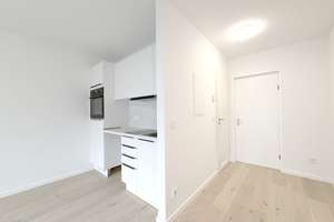 Ruhige Lage im Rückgebäude ! Renoviertes Appartement mit West-Balkon in Berg am Laim bei U-/S-Bahn – Die vollständige Adresse der Immobilie erhältst du vom Anbieter., 81673 Echarding, München – Vorschaubild 9