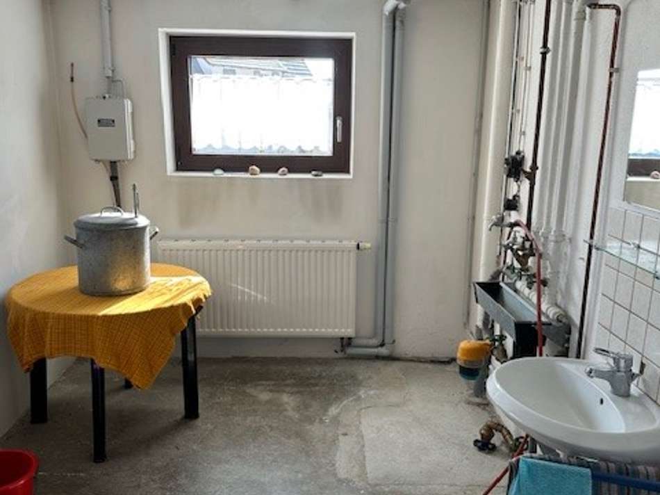 Waschküche mit Glasfaserkabel