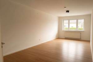 Familienfreundlich & bezugsfrei – ruhiges, grünes Wohnen: 3,5-Zimmer-Wohnung in Berlin-Zehlendorf