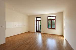 // Sellerhausen - Südbalkon - Bad mit Wanne und Dusche - Aufzug // – Wurzner Straße 184, 4318 Sellerhausen-Stünz, Leipzig – Vorschaubild 8