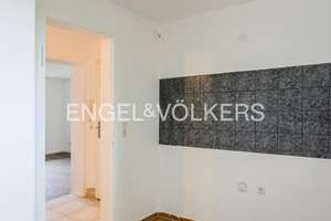 Bezugsfrei!  Renovierte 3-Zimmer-Wohnung mit Balkon in ruhiger Lage – Die vollständige Adresse der Immobilie erhältst du vom Anbieter., 70439 Stammheim-Mitte, Stuttgart – Vorschaubild 8
