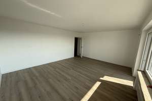 Sanierte großzüge 3 Zimmer Balkonwohnung in Innenstadtnähe – 45468 Altstadt I, Mülheim an der Ruhr – Vorschaubild 2
