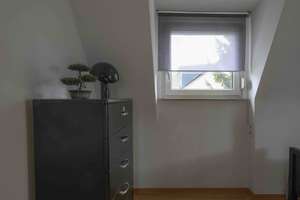 Möblierte 2,5-Zimmer-Dachgeschosswohnung in Stuttgart-Stammheim – Kolumbusstr. 22, 70439 Stammheim-Süd, Stuttgart – Vorschaubild 12