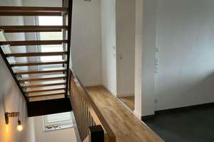 Viel Platz - Modernes Reiheneckhaus mit Garten in Frensdorf zu vermieten – Die vollständige Adresse der Immobilie erhältst du vom Anbieter., 96158 Frensdorf – Vorschaubild 3