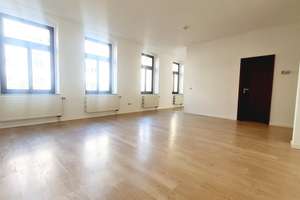 Optimales Angebot für Studierende: Einladende 1-Raum-Wohnung mit offener Küche – 9130 Sonnenberg, Chemnitz – Vorschaubild 1