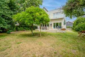 Property thumbnail 9