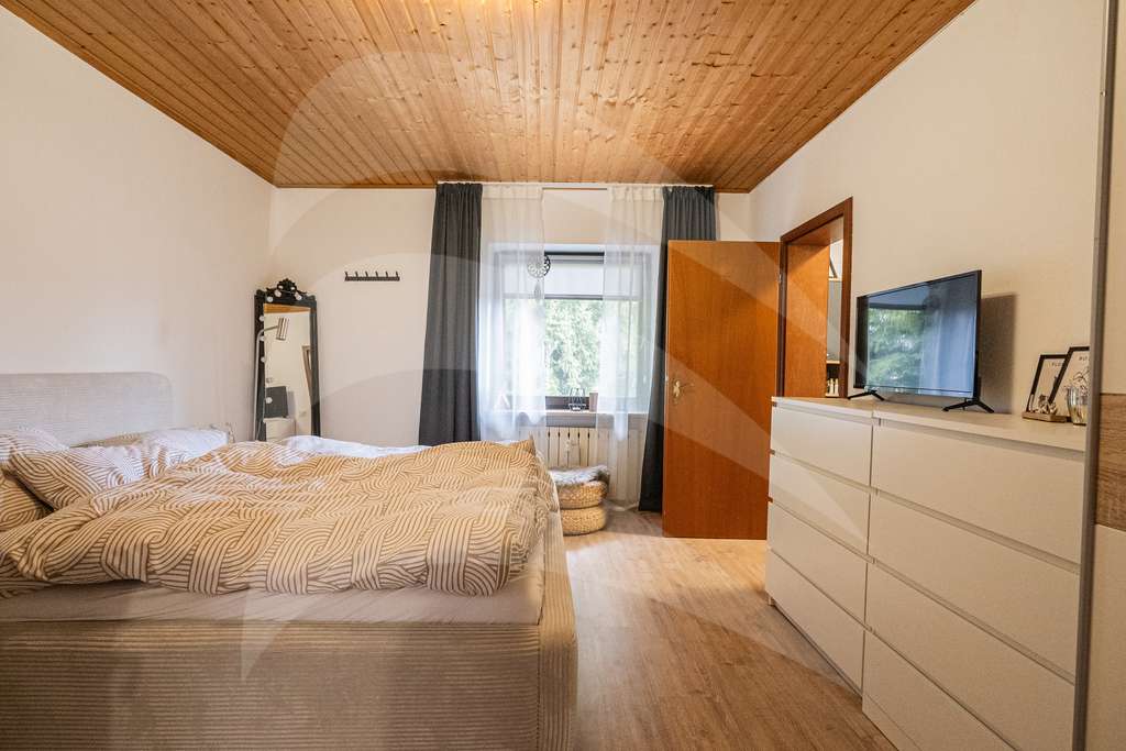 Immobilie in Neureichenau - Mehrfamilienhaus mit vielseitigen Nutzungsmöglichkeiten - Bild 3