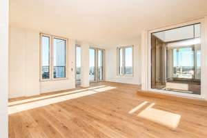 Einzigartig: 3-Zimmer-Wohnung im 10. Obergeschoss