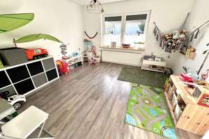 Modernes EFH mit neuer Heiztechnik, Vollkeller und Solaranlage in familienfreundlicher Lage – Die vollständige Adresse der Immobilie erhältst du vom Anbieter., 27576 Lehe, Bremerhaven – Vorschaubild 12