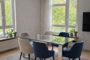 Seltenheit: 2-Zimmer mit  gr. Balkon und offener EBK in begehrter Lage Bogenhausen – 81927 Oberföhring, München – Vorschaubild 4