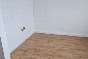 FAHRSTUHL - Tolles Einzimmerappartement - Schöne Aussicht ! – Askanische Straße 113, 6842 Innerstädtischer Bereich Mitte, Dessau-Roßlau – Vorschaubild 5