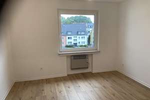 Für Sie neu renoviert ! 3 Zimmer im 2 OG in Bochum Wattenscheid (Text lesen !) – Heidestraße 67, 44866 Westenfeld, Bochum – Vorschaubild 5