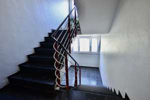 Gepflegte 3-Zimmer-Wohnung mit überdachtem Balkon und Stellplatz im Hof – 68169 Neckarstadt-West, Mannheim – Vorschaubild 3
