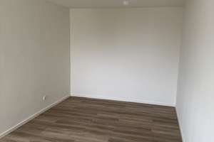Moderne 3-Zimmerwohnung mit EBK, Balkon, TG und neuem Duschbad – Isarstr. 26, 93057 Reinhausen, Regensburg – Vorschaubild 11