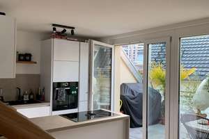 Moderne 4-Zi.-Maisonette mit Wärmepumpe, Einbauküche & Aufzug in Metzingen-Mitte – Die vollständige Adresse der Immobilie erhältst du vom Anbieter., 72555 Metzingen – Vorschaubild 3