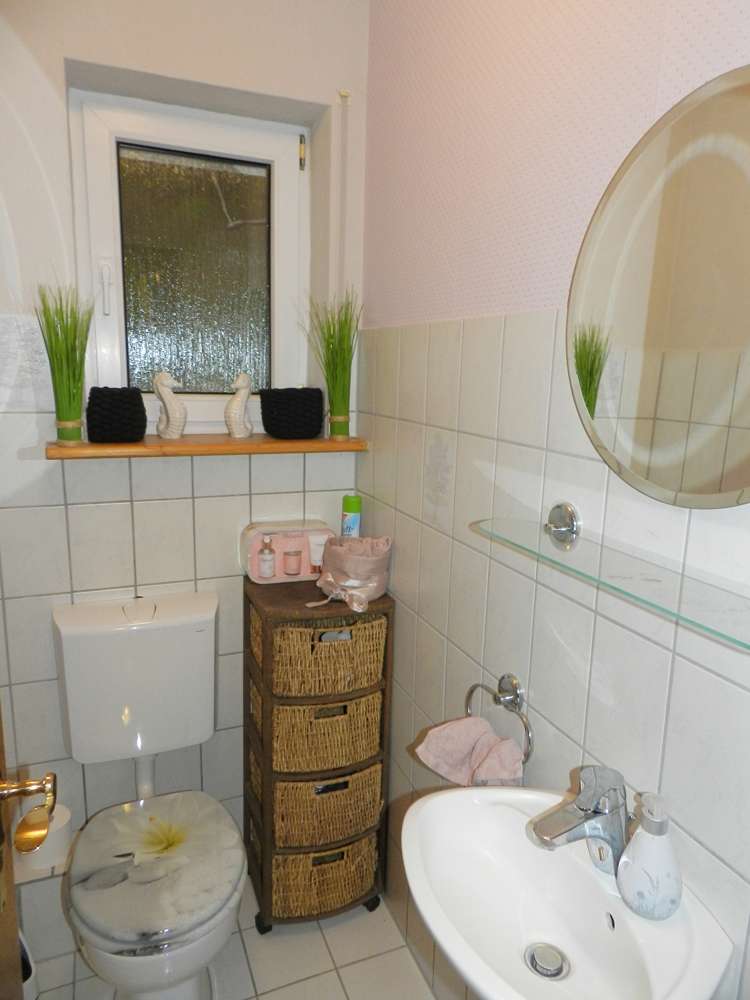 Immobilie in Traben-Trarbach - Traben-Trarbach: Solides Zweifamilienhaus mit Garage in sonniger, hochwasserfreier Ortsrandlage! - Bild 5