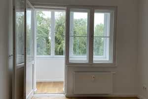 Modernisierte 2 Zimmer mit Einbauküche – Anton-Saefkow-Straße 32, 10407 Berlin – Vorschaubild 5