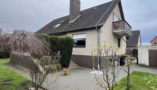 Bild von Exklusiv bei KARSTEN IMMOBILIEN:  ruhiges Wohnen im Grünen, Zweifamilienhaus, Garbsen/Osterwald