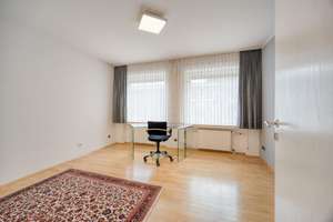 Freistehendes Einfamilienhaus mit schön angelegtem Garten und Garage in der oberen Südstadt – Die vollständige Adresse der Immobilie erhältst du vom Anbieter., 42119 Elberfeld, Wuppertal – Vorschaubild 18