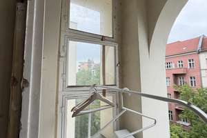 Bezugsfreie Altbauwohnung mit Balkon und Erker in phänomenaler Charlottenburger Lage – Helmholtzstraße 24, 10587 Charlottenburg, Berlin – Vorschaubild 52