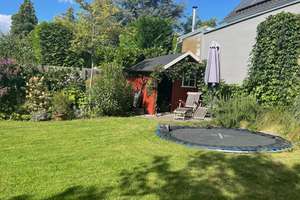     Großzügiges Familienhaus mit Garten in begehrter Lage von Rodenkirchen – Die vollständige Adresse der Immobilie erhältst du vom Anbieter., 50996 Rodenkirchen (Ortsteil), Köln – Vorschaubild 2