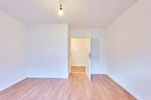 4-Zimmer-Wohnung – ideal zur Eigennutzung oder als Kapitalanlage (WG-Potenzial, bis ca. 5,5%) – Die vollständige Adresse der Immobilie erhältst du vom Anbieter., 80804 Am Luitpoldpark, München – Vorschaubild 5