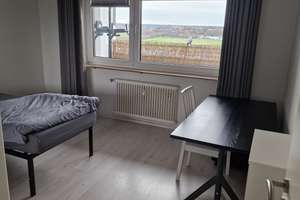 Teil-möblierte ​2-Zimmer-Wohnung mit Balkon und schöner Aussicht – Gerhart-Hauptmann-Straße 15, 91058 Schönfeld, Erlangen – Vorschaubild 3