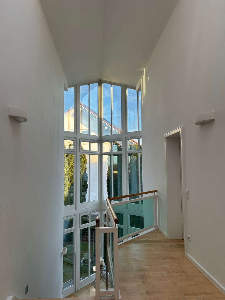 Immobilie in Finsing - "Sonnendurchflutetes Einfamilienhaus in Neufinsing- maßgeschneidert für höchste Ansprüche" - Bild 2