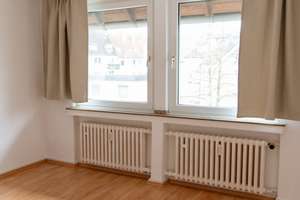 Helle 1-Zimmer-Wohnung mit Einbauküche in Essen-Holsterhausen – ab sofort – Die vollständige Adresse der Immobilie erhältst du vom Anbieter., 41547 Holsterhausen, Essen – Vorschaubild 1