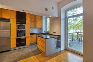 Tolle 5-7 Zimmer Wohnung mit eigenem Garten und großer Terrasse. Perfekter Familiengrundriss – Die vollständige Adresse der Immobilie erhältst du vom Anbieter., 10997 Kreuzberg, Berlin – Vorschaubild 9