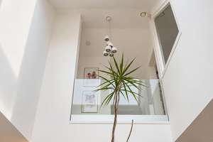 Außergewöhnliche Maisonette in Fallersleben – Dachterrasse, Galerie & Wellnessbad