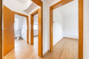 Charmante Dachgeschossperle – Die vollständige Adresse der Immobilie erhältst du vom Anbieter., 45136 Bergerhausen, Essen – Vorschaubild 6