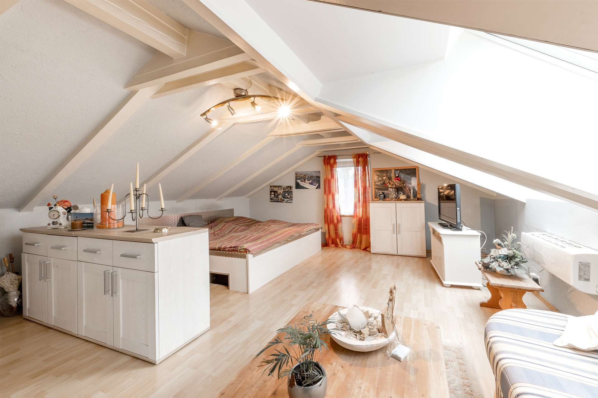 Immobilie in Vaterstetten - Sonniges 2-3 Parteienhaus in Vaterstetten für Familien oder als Renditeobjekt - Bild 6