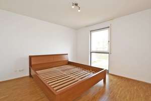 AIGNER - Idyllische 4-Zimmer-Wohnung in der Messestadt Riem! – Die vollständige Adresse der Immobilie erhältst du vom Anbieter., 81829 Messestadt Riem, München – Vorschaubild 2